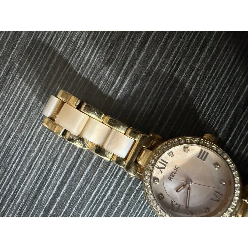 Relic By Fossil Women's Rose Goldtone Bracelet Watch ZR34335 Beautiful Pink